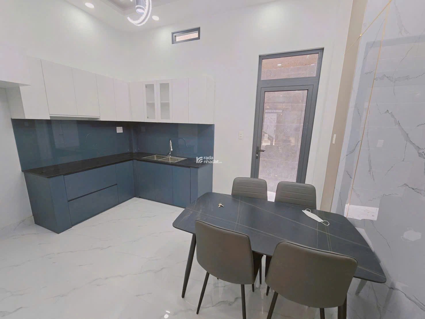 Chủ bán nhà đường Nguyễn Văn Đậu P5 Bình Thạnh, Giá 3,950 tỷ TL, Hẻm Xe Hơi, Sổ Riêng
