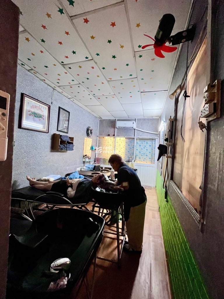 HẺM XE HƠI CHUẨN 4M THÔNG – VỪA Ở VỪA KINH DOANH – HIẾM GIỮA TRUNG TÂM QUẬN 3