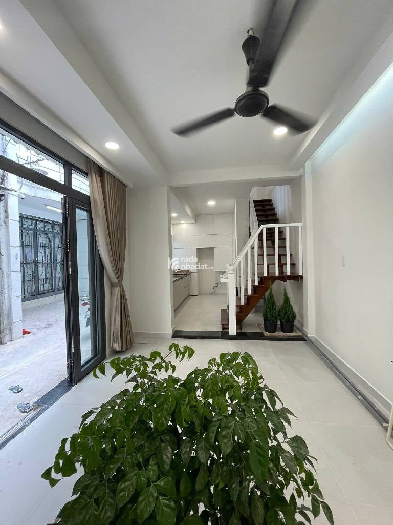 TÂN BÌNH NHÀ MỚI Ở NGAY GẦN MẶT TIỀN ĐƯỜNG CÁCH MẠNG THÁNG 8 - GIÁ 5.68 TỶ TL