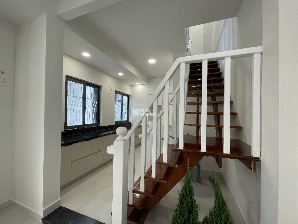 TÂN BÌNH NHÀ MỚI Ở NGAY GẦN MẶT TIỀN ĐƯỜNG CÁCH MẠNG THÁNG 8 - GIÁ 5.68 TỶ TL