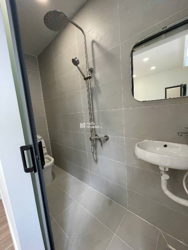 TÂN BÌNH NHÀ MỚI Ở NGAY GẦN MẶT TIỀN ĐƯỜNG CÁCH MẠNG THÁNG 8 - GIÁ 5.68 TỶ TL