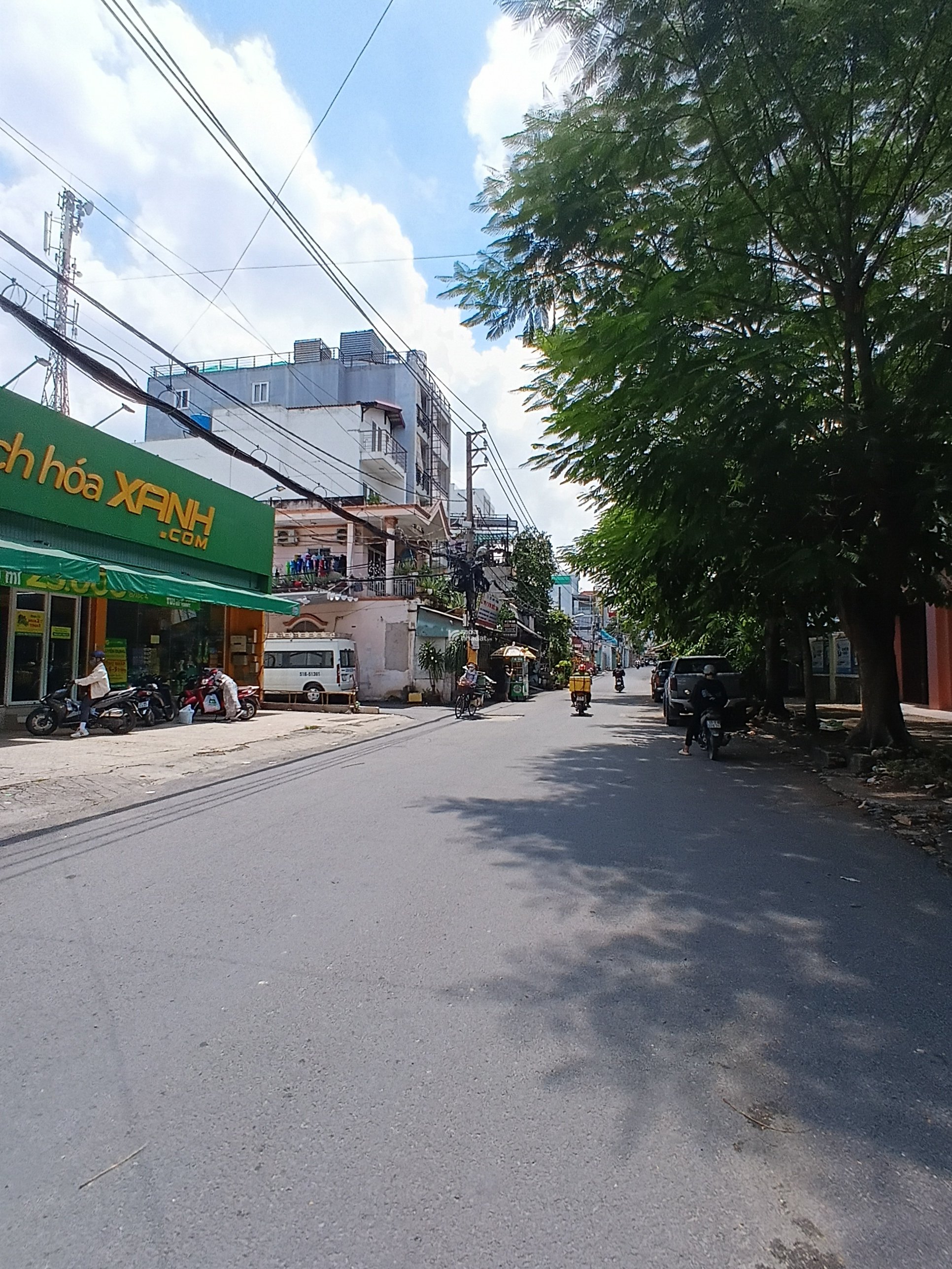 BÁN NHÀ MT HẼM XE HƠI LĐT GÒ VẤP