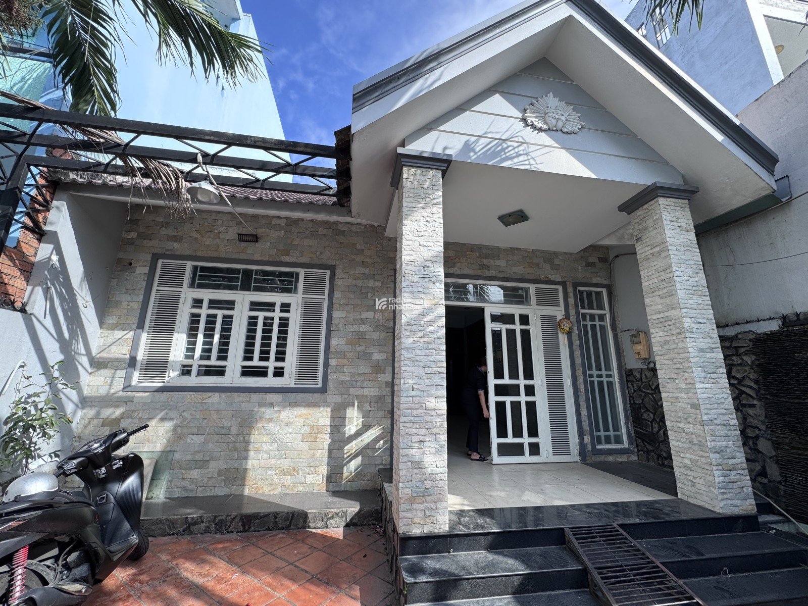 BÁN NHÀ MT HẼM XE HƠI LĐT GÒ VẤP