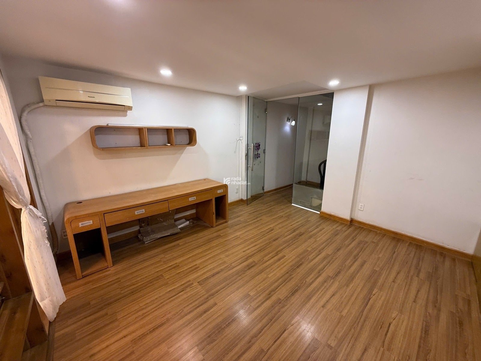 BÁN GẤP NHÀ HẺM XH - LÊ BÌNH - TÂN BÌNH - DT:50M2 ( 4,2  12 ) 4 TẦNG NỘI THẤT GỖ - NHỈNH 9 TỶ