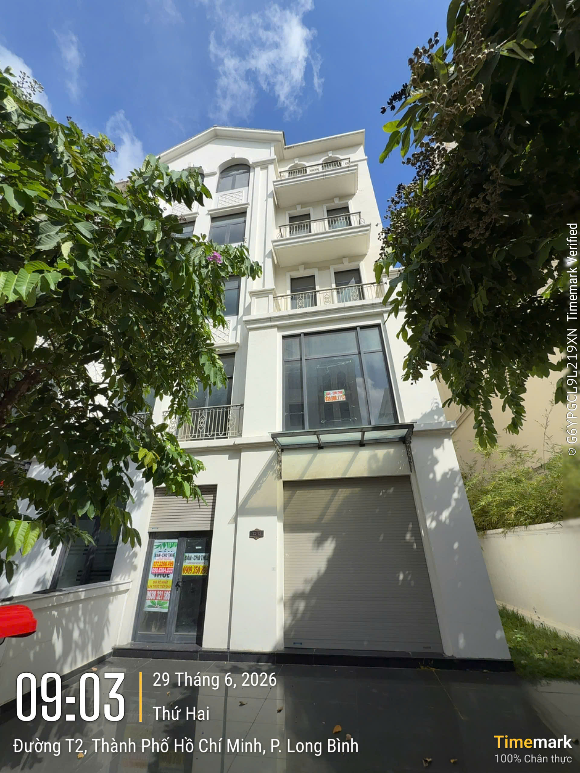 Bán nhà phố 162m2 xẻ khe tại Vinhomes Grand Park giá bán chỉ 25.8 tỷ 