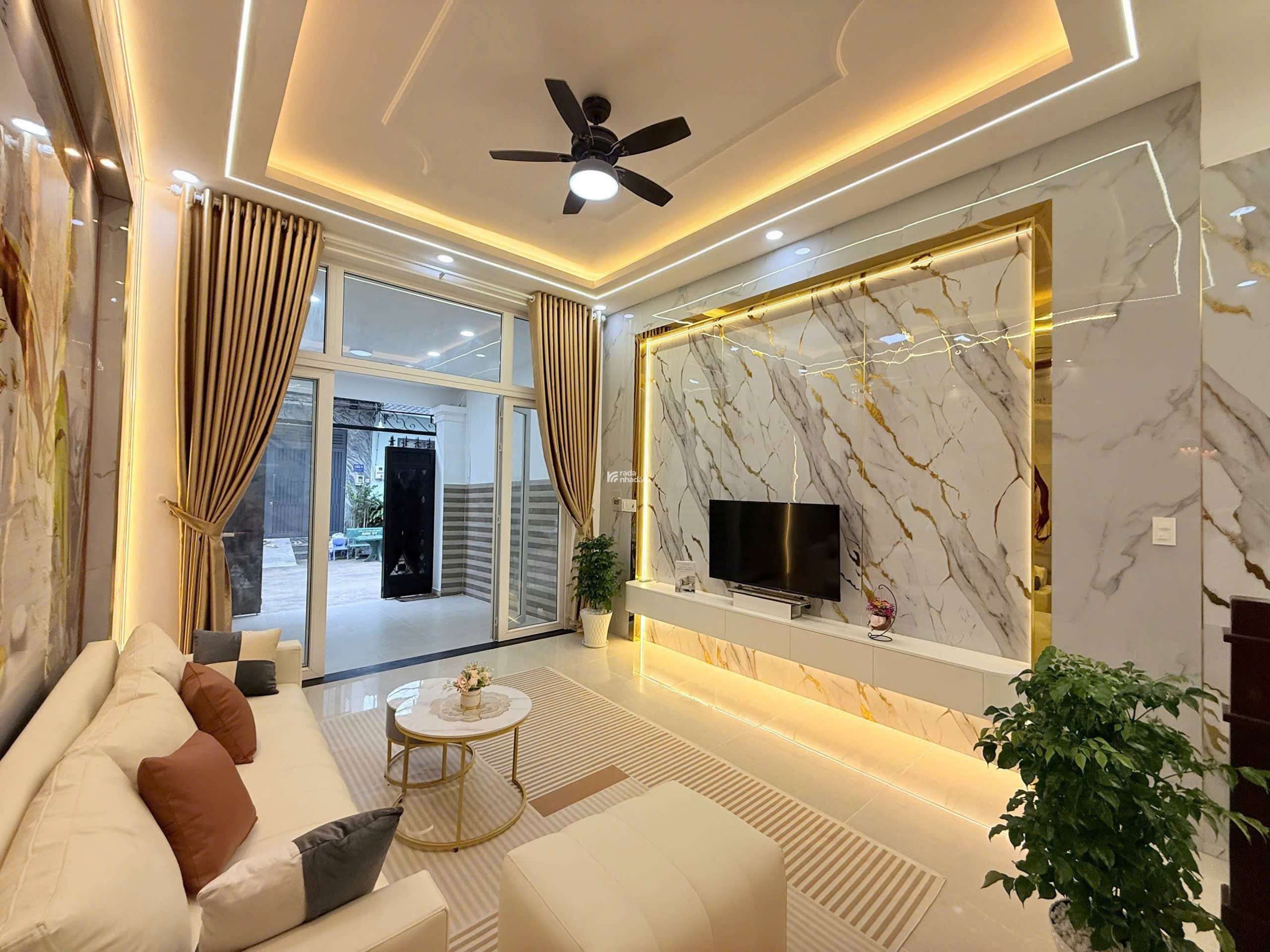 NHÀ 3 TẤM - SÂN Ô TÔ - HẺM RỘNG 8M - TL13 - GẦN 4 GA