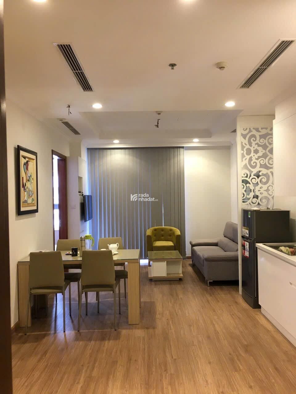 Chính chủ cần bán gấp căn hộ một ngủ toà Park 7 Times City, nội thất cao cấp. Giá 5 tỷ có bớt