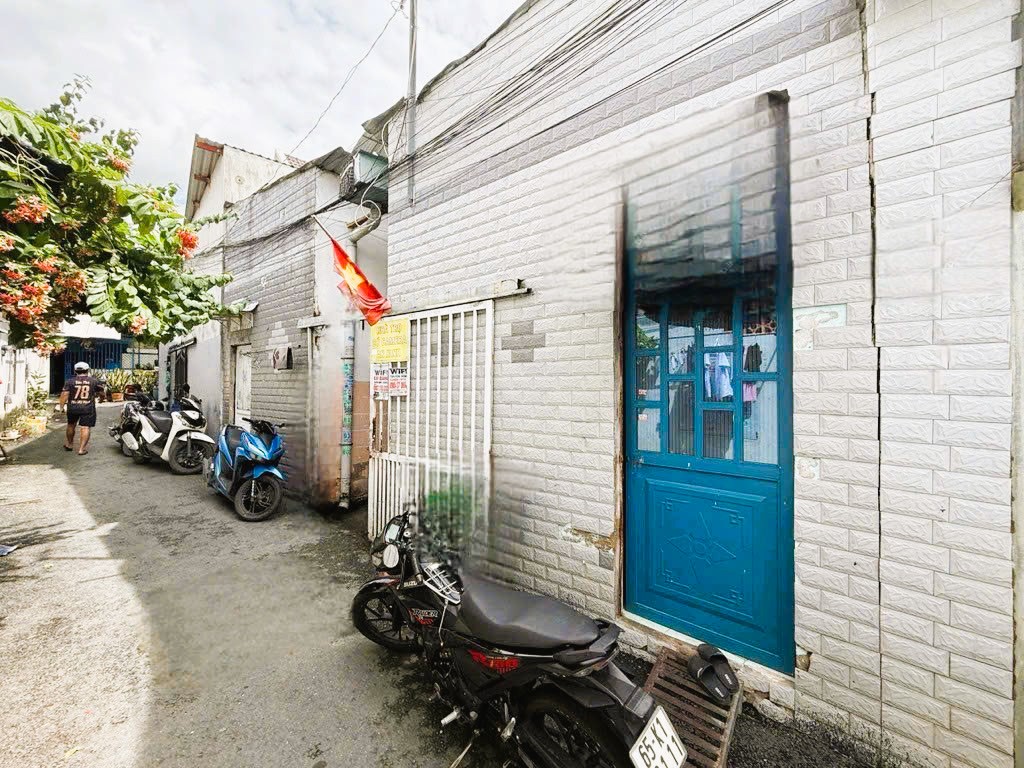 DÃY TRỌ 10 PHÒNG, 160M2, DÒNG TIỀN 25TR/THÁNG, GẦN TRƯỜNG HỌC, CHỈ HƠN 8 TỶ