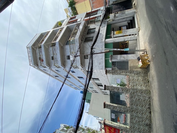 BÁN TOÀ NHÀ 7 TẦNG NGAY NGUYỄN TRÃI  NGUYỄN VĂN CỪ - 225M2 12x19 GIÁ CHỈ 6x TỶ 