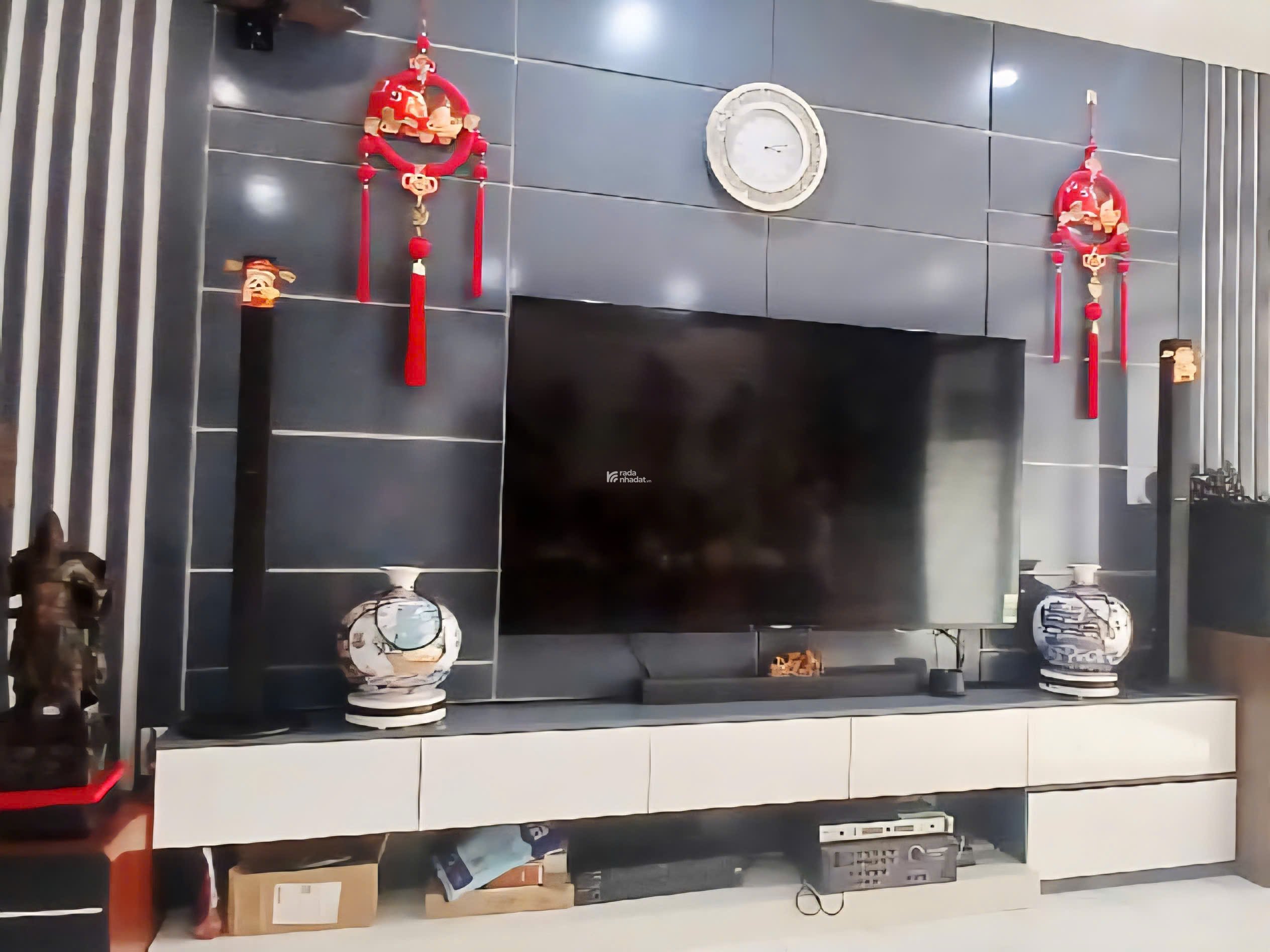 Bán gấp nhà Lạc Long Quân Tây Hồ, gần phố, gần ô tô 44m2 giá 9.6 tỷ 