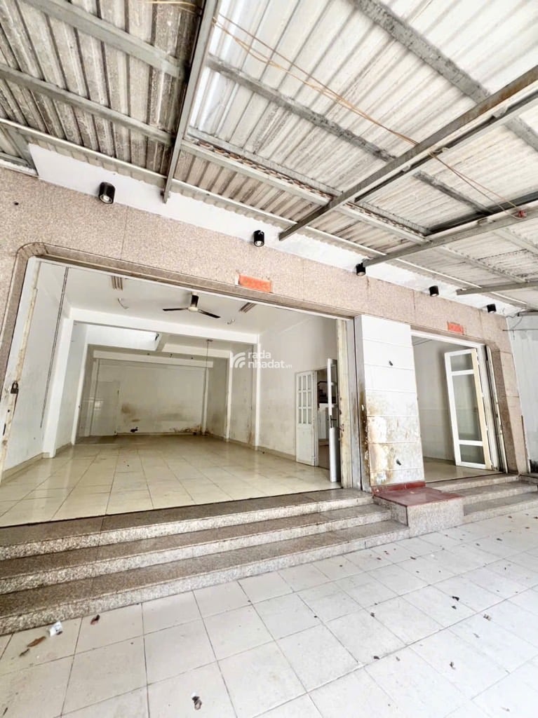 Đường nhựa 10m, vị trí đẹp, sát bệnh viện Bình Tân, di chuyển 5 phút qua Tên Lửa   