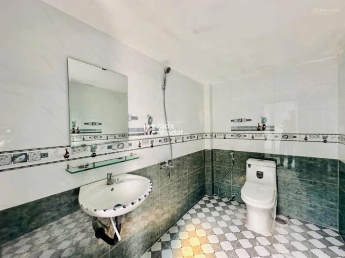 Bán nhà riêng tại Văn Thân, Phường 8, Quận 6, TP. HCM, hẻm xe hơi, 50m2, 2lầu SHR