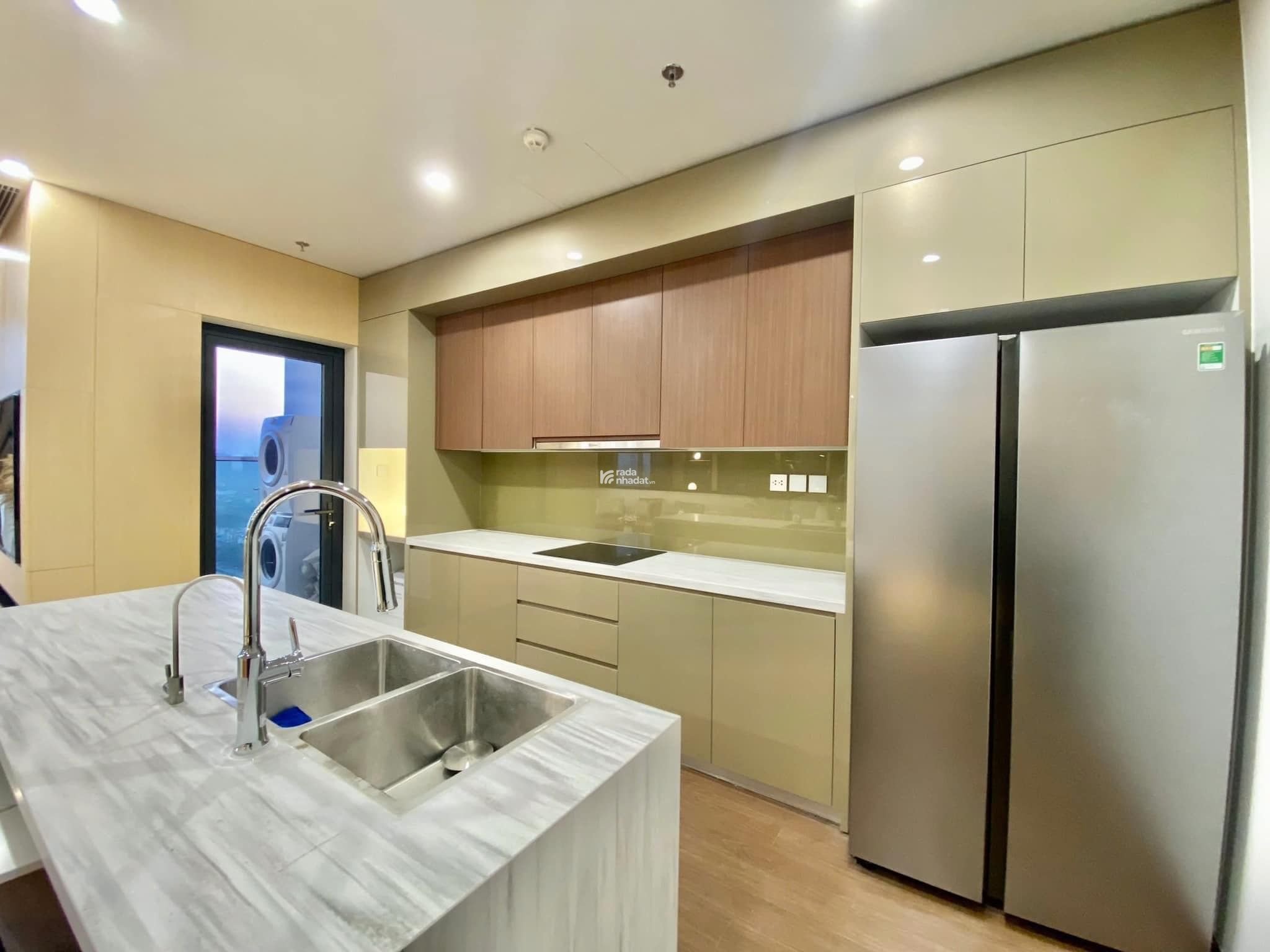 Cho thuê gấp căn hộ cao cấp Green Diamond 93 Láng Hạ, 150m2, 3PN, giá 23 triệu/tháng
