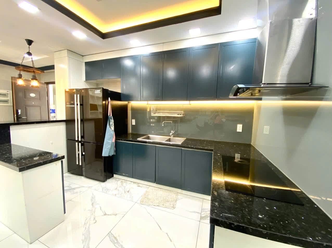 Scenic Valley D. Căn góc 107m2 _3PN, 2WC. Nội thất cao cấp. Giá thuê 30tr/tháng