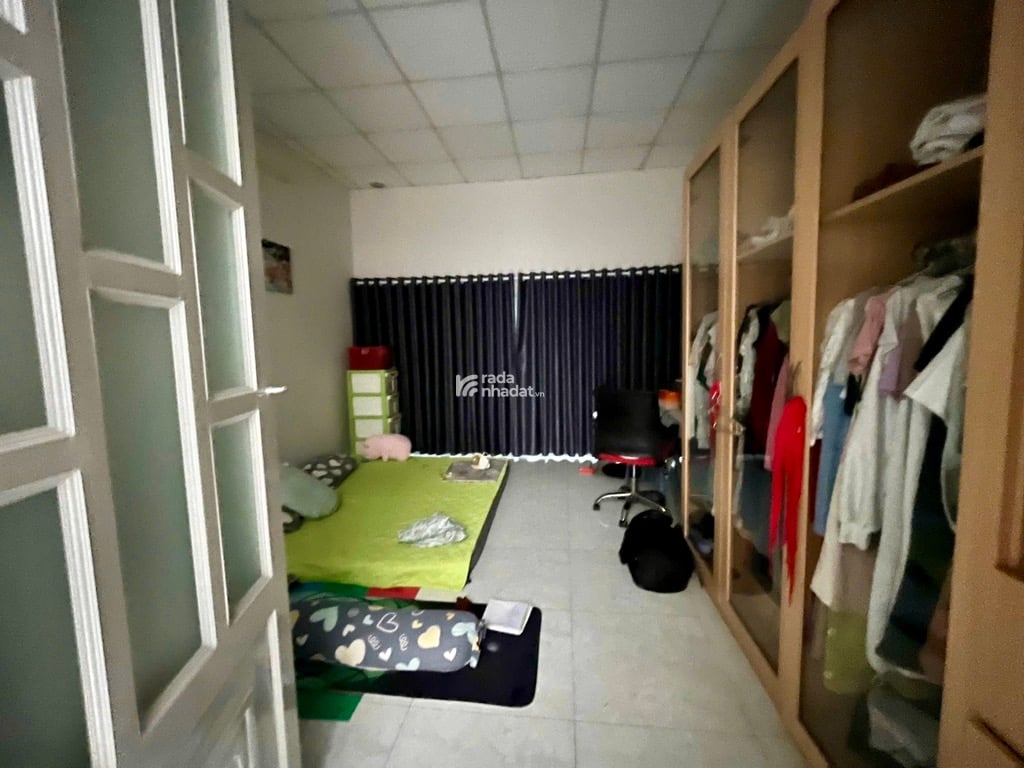 NHÀ ĐẸP Ở NGAY - GẦN AEON MALL - SÁT MT ĐƯỜNG SƠN KỲ - 48M2 - HẺM OTO ĐẬU CỬA