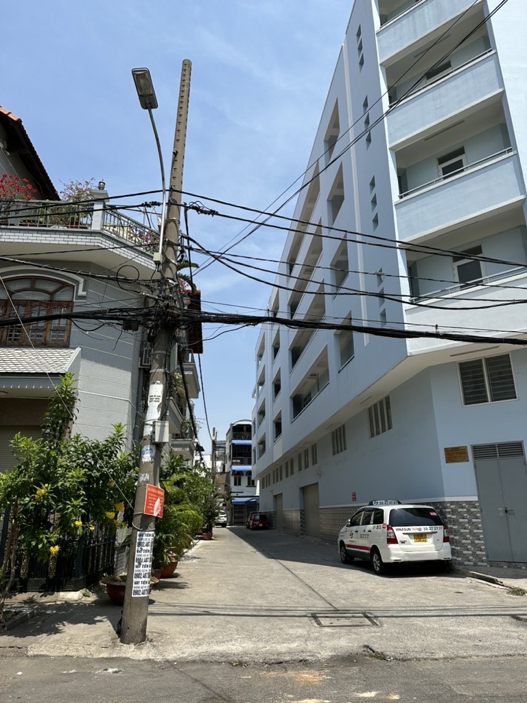 MẶT TIỀN LÊ THỊ BẠCH CÁT- 8x21- 3 TẦNG- CĂN GÓC