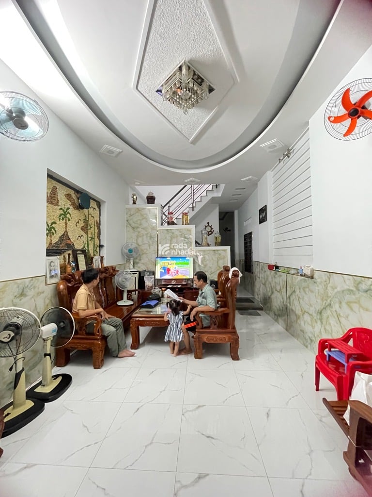NHÀ ĐẸP BÁN GẤP 3 TẦNG - 108M2 NỞ HẬU TÀI LỘC- 3PN, QUANG TRUNG P12 GÒ VẤP 6 TỶ