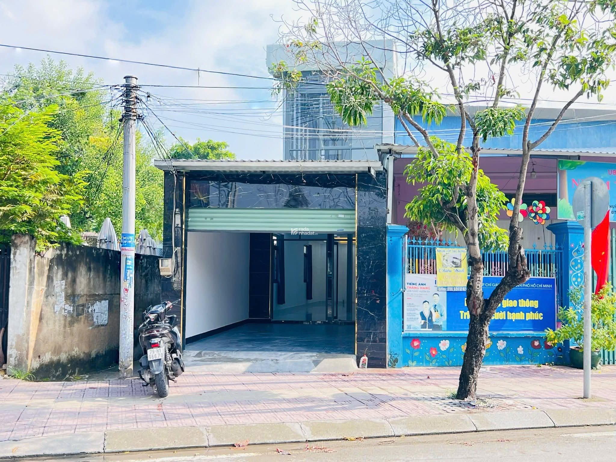 sản phẩm mớ Gốc 2 mặt tiền đường Huỳnh Tấn phát 