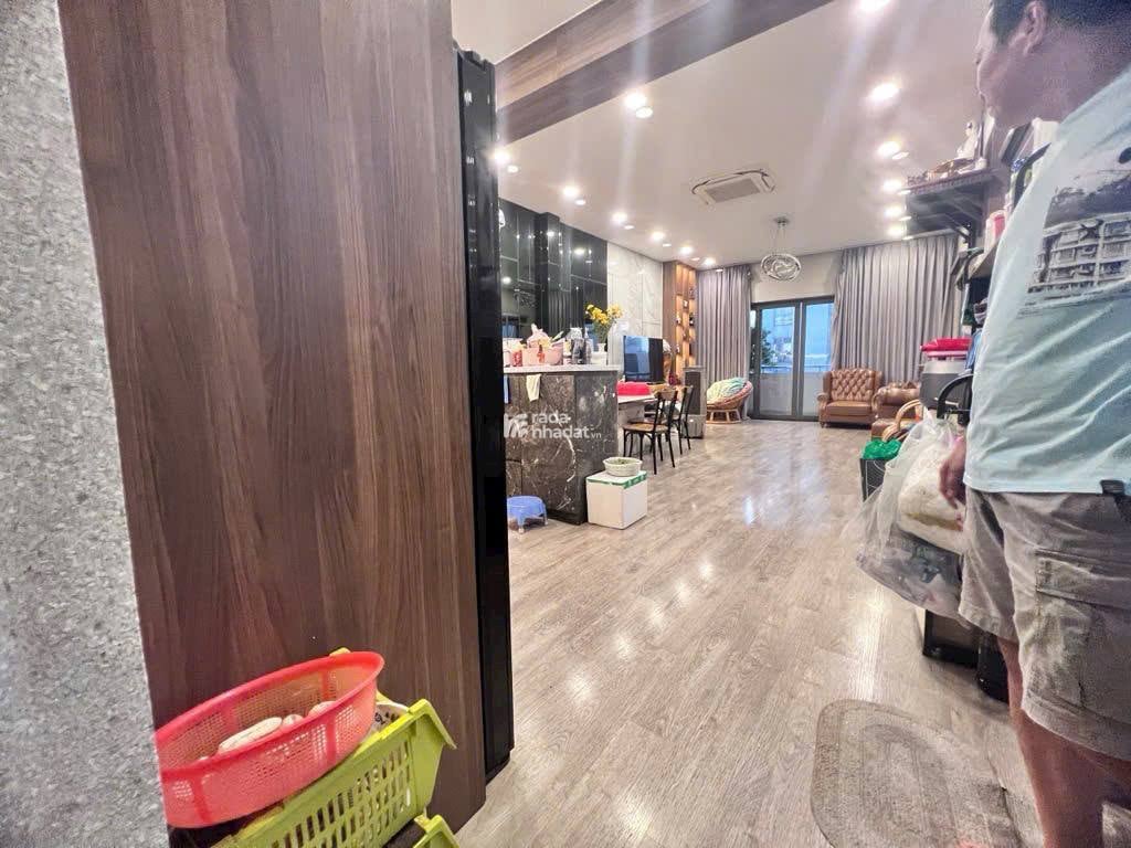 [QUẬN 1] MẶT TIỀN PHAN TÔN - NGAY CV LÊ VĂN TÁM - NGANG 8M - 210M2 - 65T