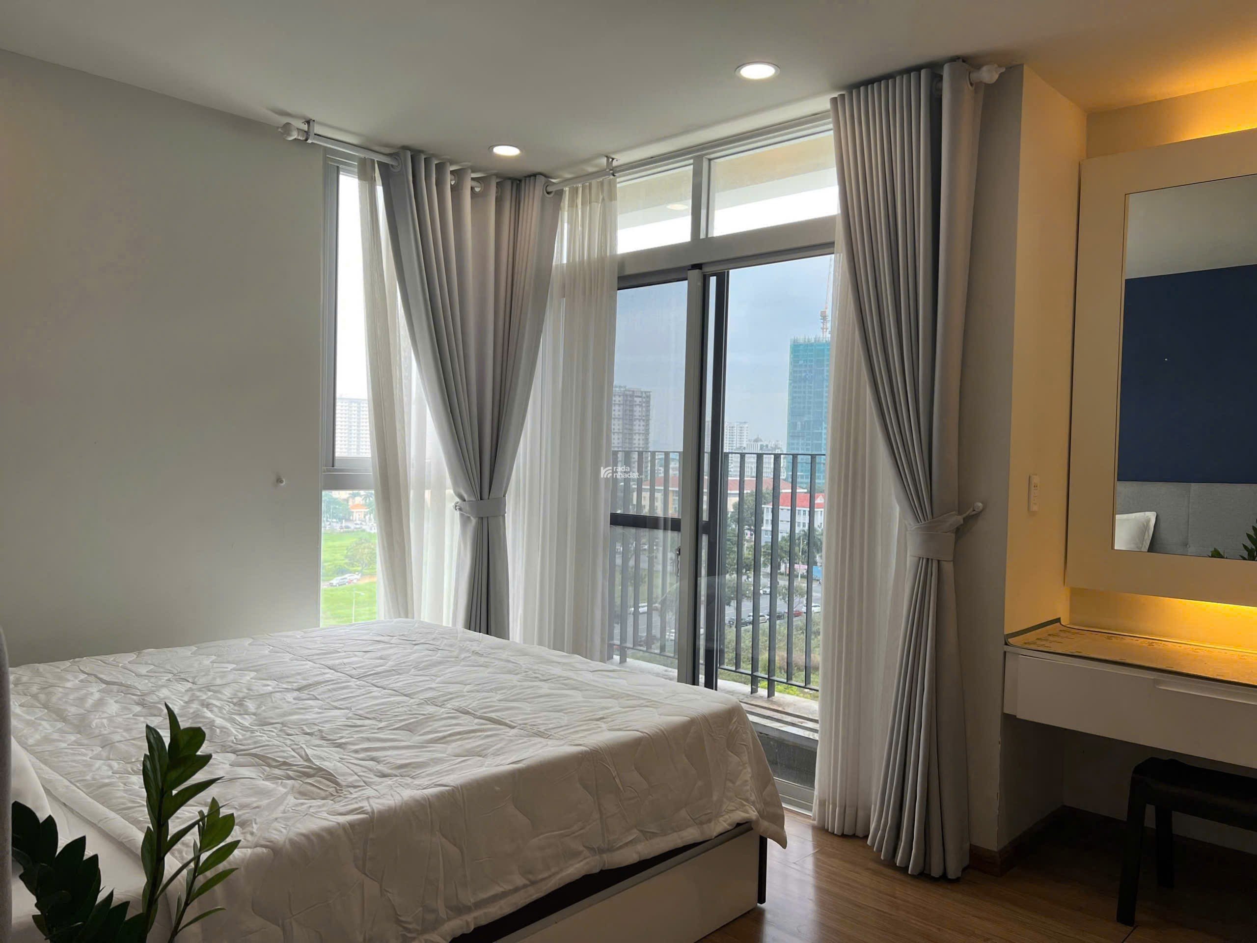 Cho thuê căn hộ Star Hill, PMH, Q7, DT 87m2, TK 3PN nhà đẹp, giá chỉ 23 triệu 