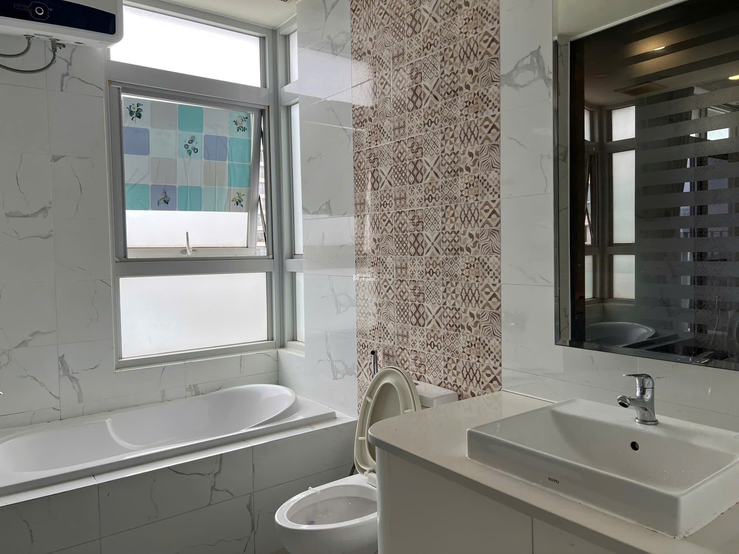 Cho thuê căn hộ Star Hill, PMH, Q7, DT 87m2, TK 3PN nhà đẹp, giá chỉ 23 triệu 