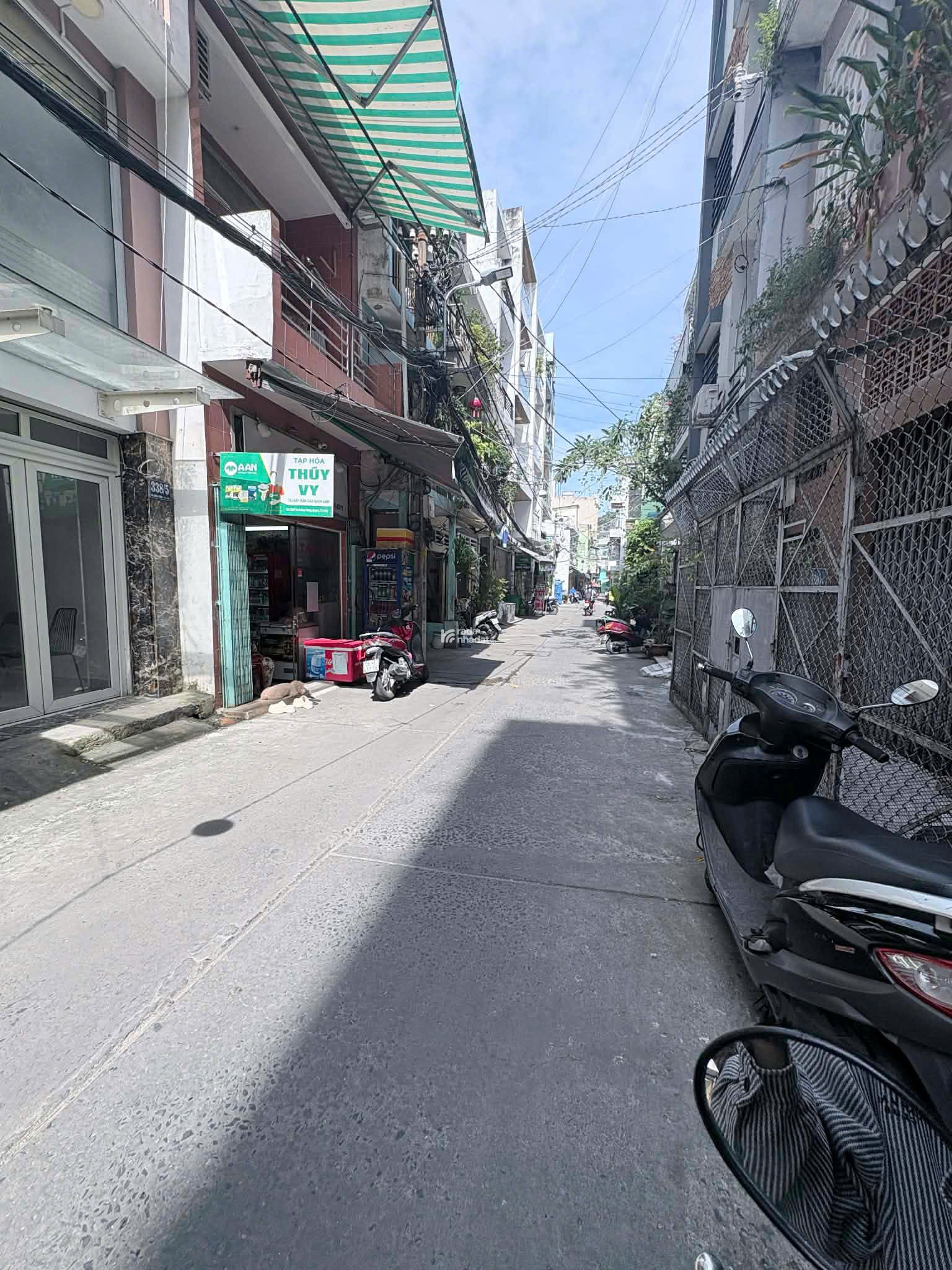 Bán hẻn xe hơi thông Trần Phú-3.7x10m-3 tầng có ST-giá 10 tỷ có Thương lượng