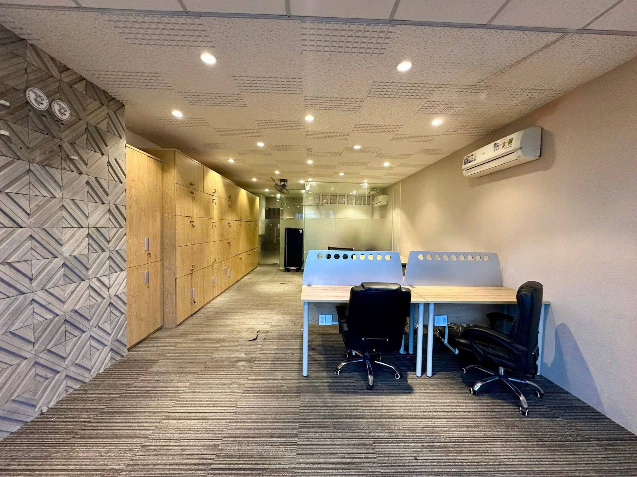 Văn phòng officetel diện tích lớn 51m2, cho thuê 14 triệu/tháng, The Sun Avenue Quận 2