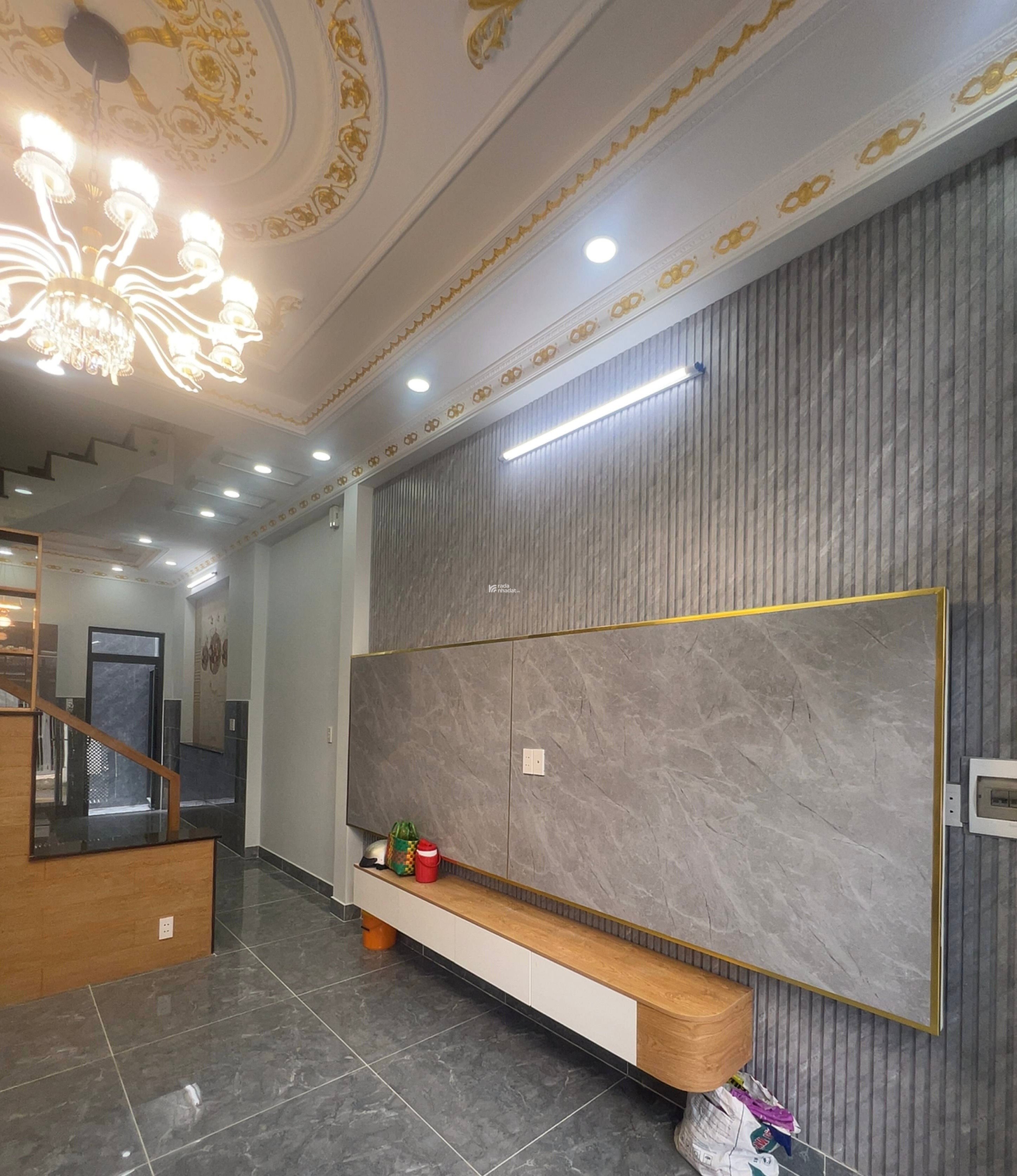 BÁN NHÀ 3 TẦNG MỚI XÂY, ĐẸP NHẤT KHU PHỐ, XE HƠI ĐỖ NGÀY ĐÊM!