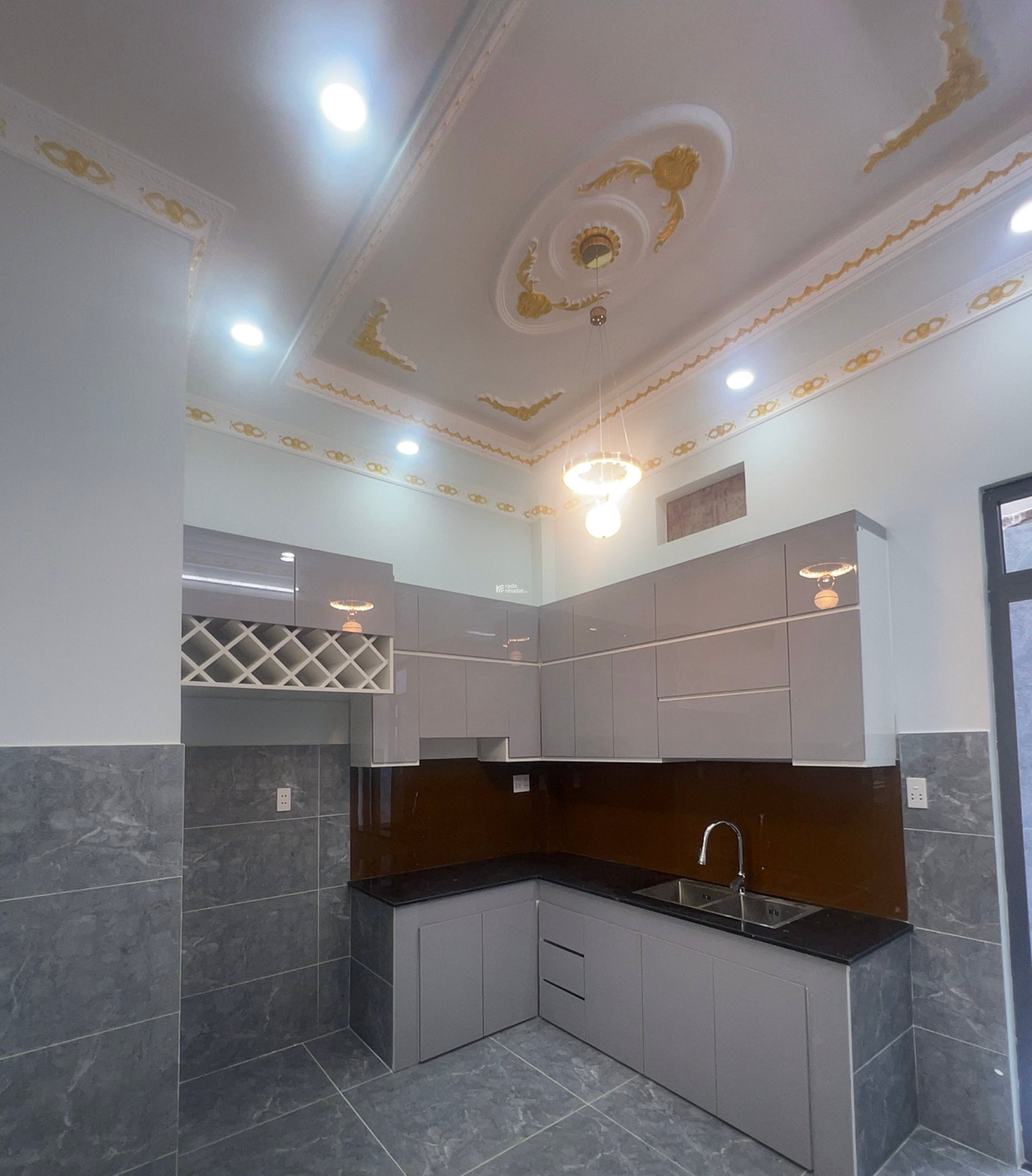 BÁN NHÀ 3 TẦNG MỚI XÂY, ĐẸP NHẤT KHU PHỐ, XE HƠI ĐỖ NGÀY ĐÊM!