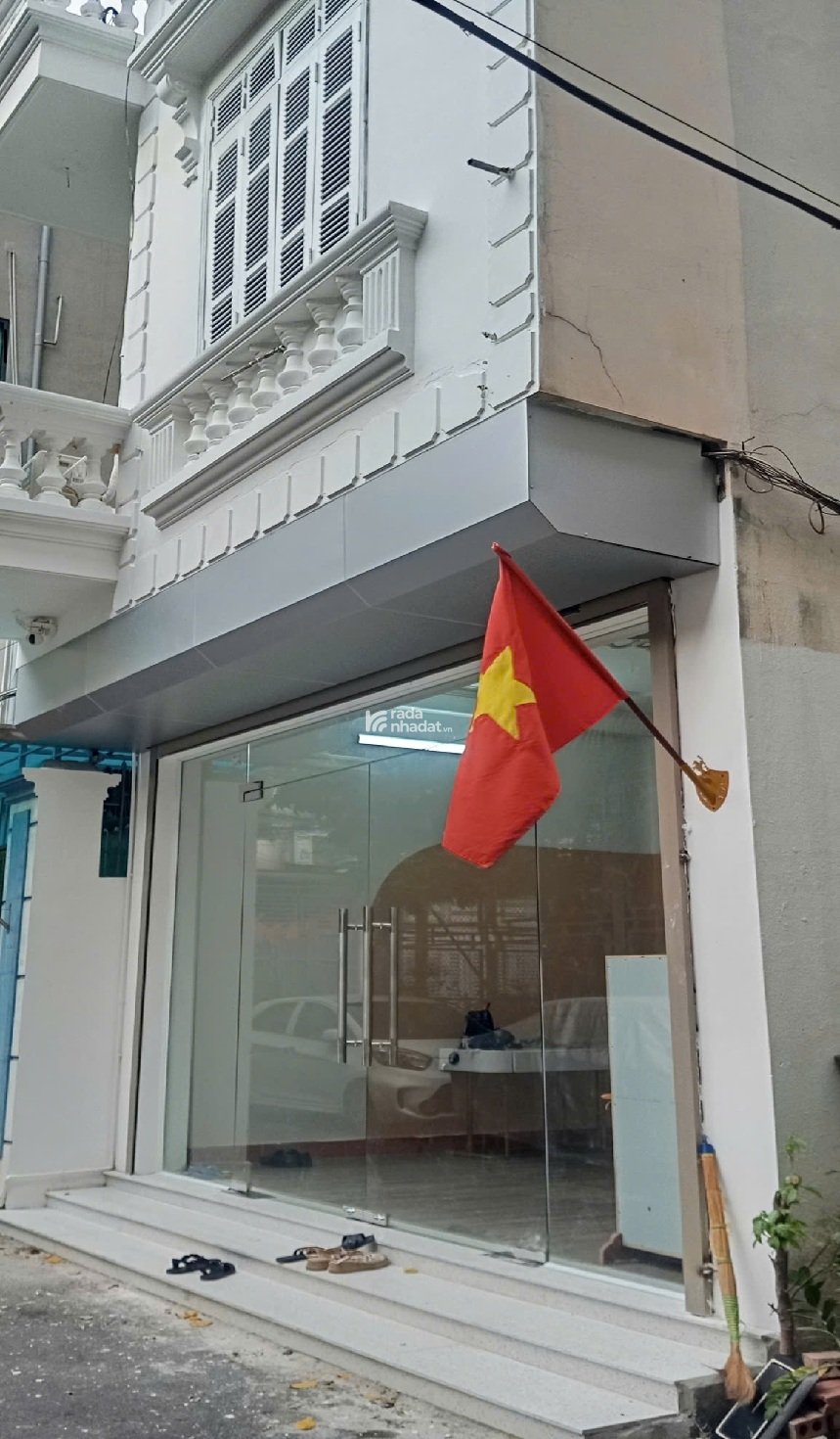 CẦU GIẤY - LÔ GÓC - 40M2 - SỔ VUÔNG - DÂN XÂY KIÊN CỐ - 8.2 TỶ