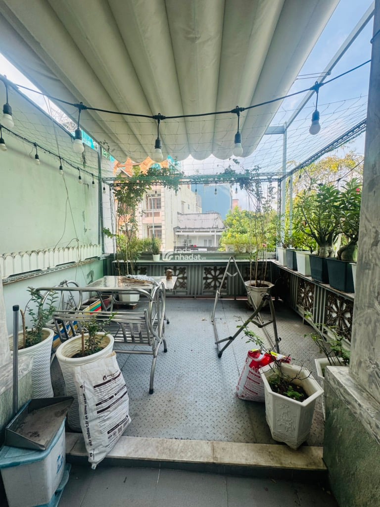 MẶT TIỀN KINH DOANH ĐỈNH 16M LUÔN LỀ NGAY TRẦN HƯNG ĐẠO & LUỸ BÁN BÍCH - THIẾT KẾ LỆCH TẦNG HIỆN