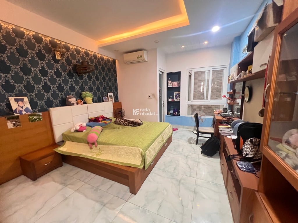 Bán nhà 4x21m, 5 tầng, ôtô ngủ trong nhà,full nội thất, Emart Phan Huy Ích Gò Vấp, 11.x tỷ