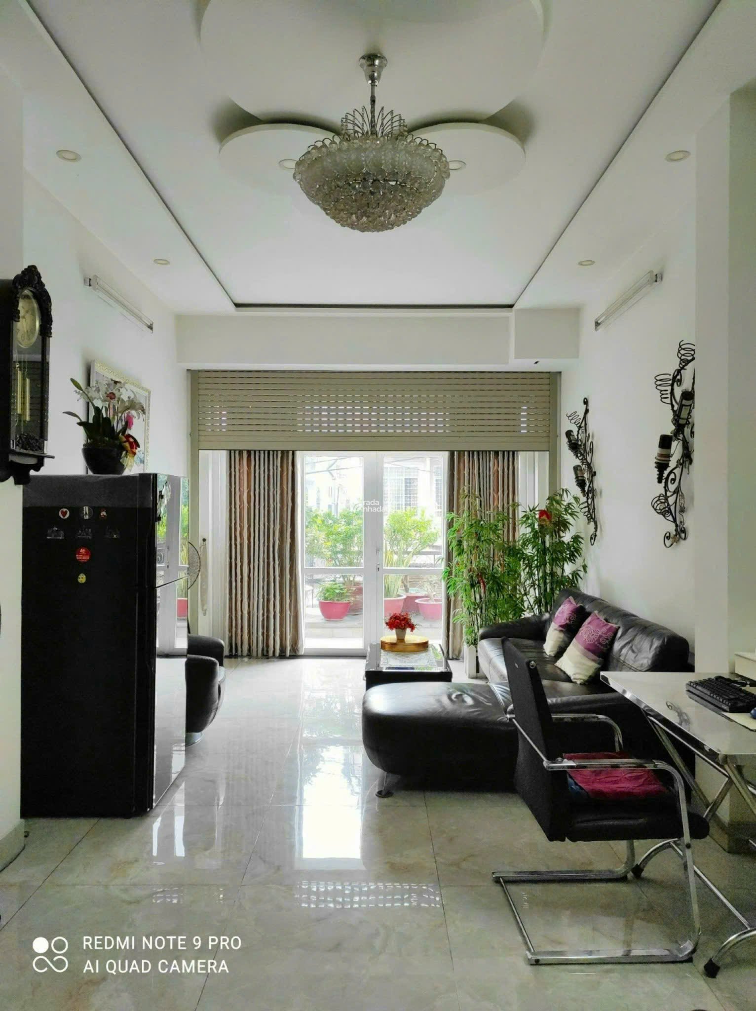 Bán nhà mặt tiền đường Đào Duy Từ Q.Phú Nhuận dt(4 x 20m) giá 20 tỷ