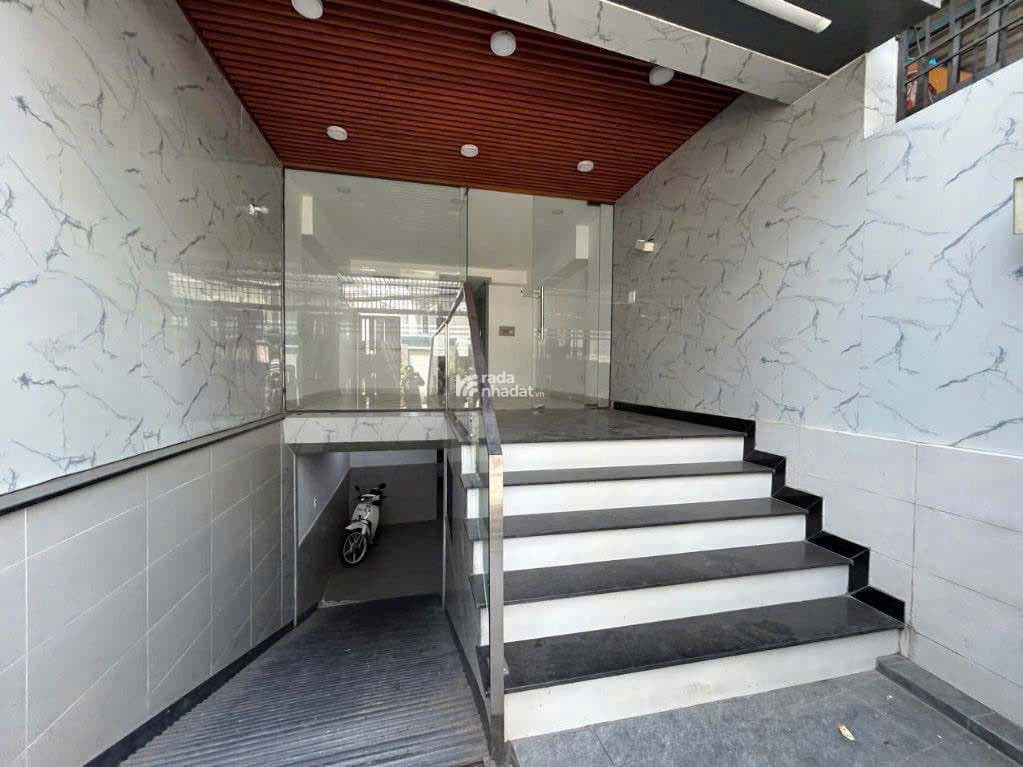 SIÊU PHẨM, CHDV MẶT TIỀN NGUYỄN XÍ, BÌNH THẠNH, DÒNG TIỀN 40TR MỖI THÁNG. GIẢM 650TR CHỈ 14.5T TL 