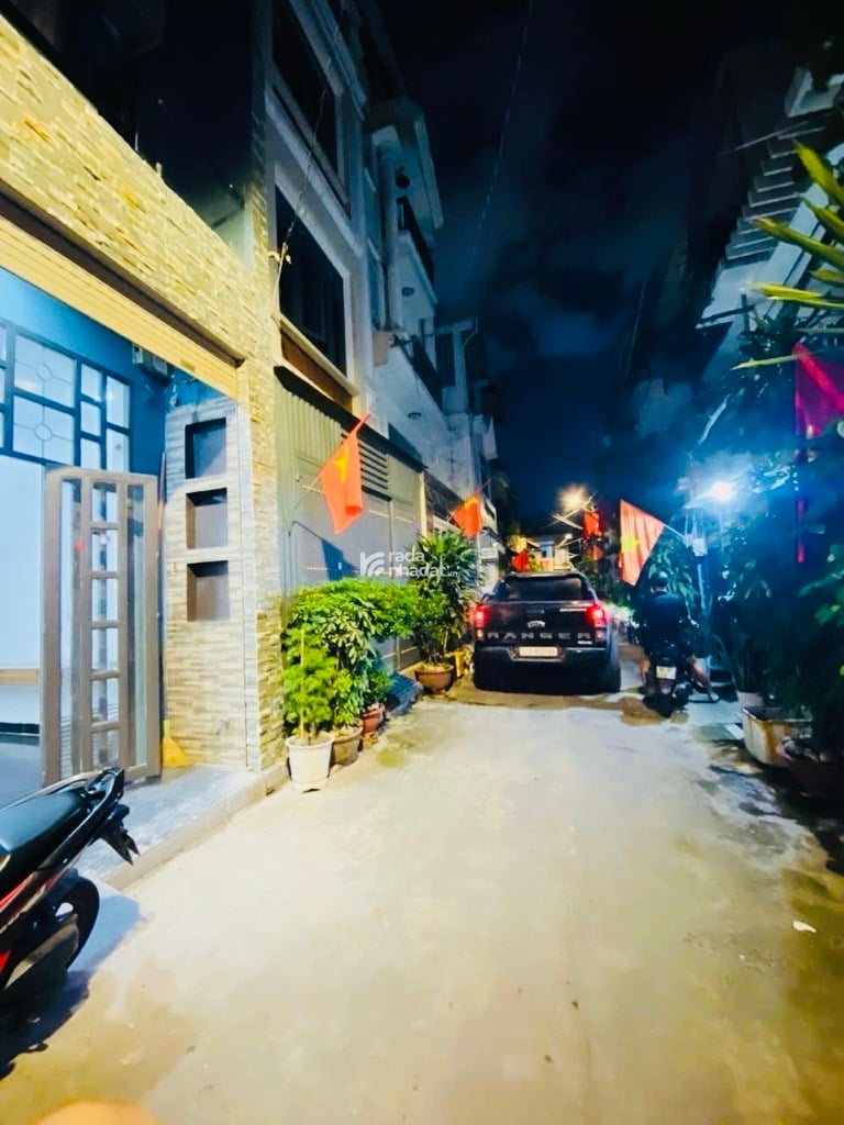 SIÊU PHẨM, HXH NGUYỄN XÍ, BÌNH THẠNH, 4M NGANG XÂY MỚI Ở NGAY. GIẢM 650TR CHỈ CÒN 7.5T TL