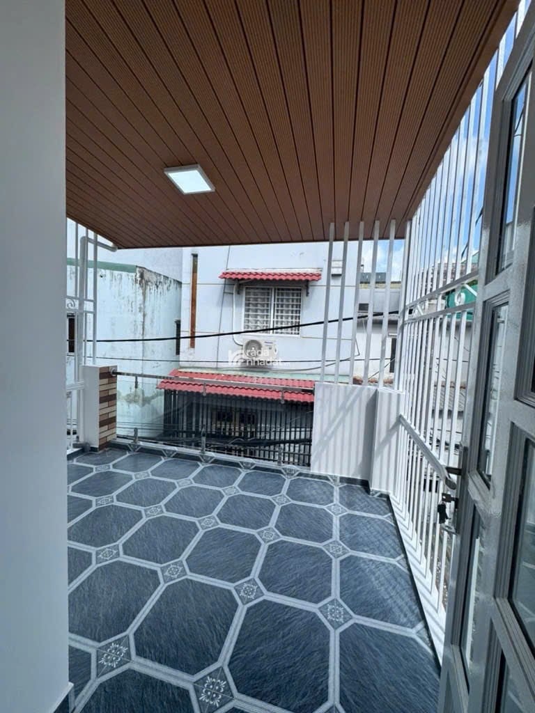 NHÀ MỚI CÒN THƠM MÙI SƠN 53M2 5,6TỶ TÂN PHÚ