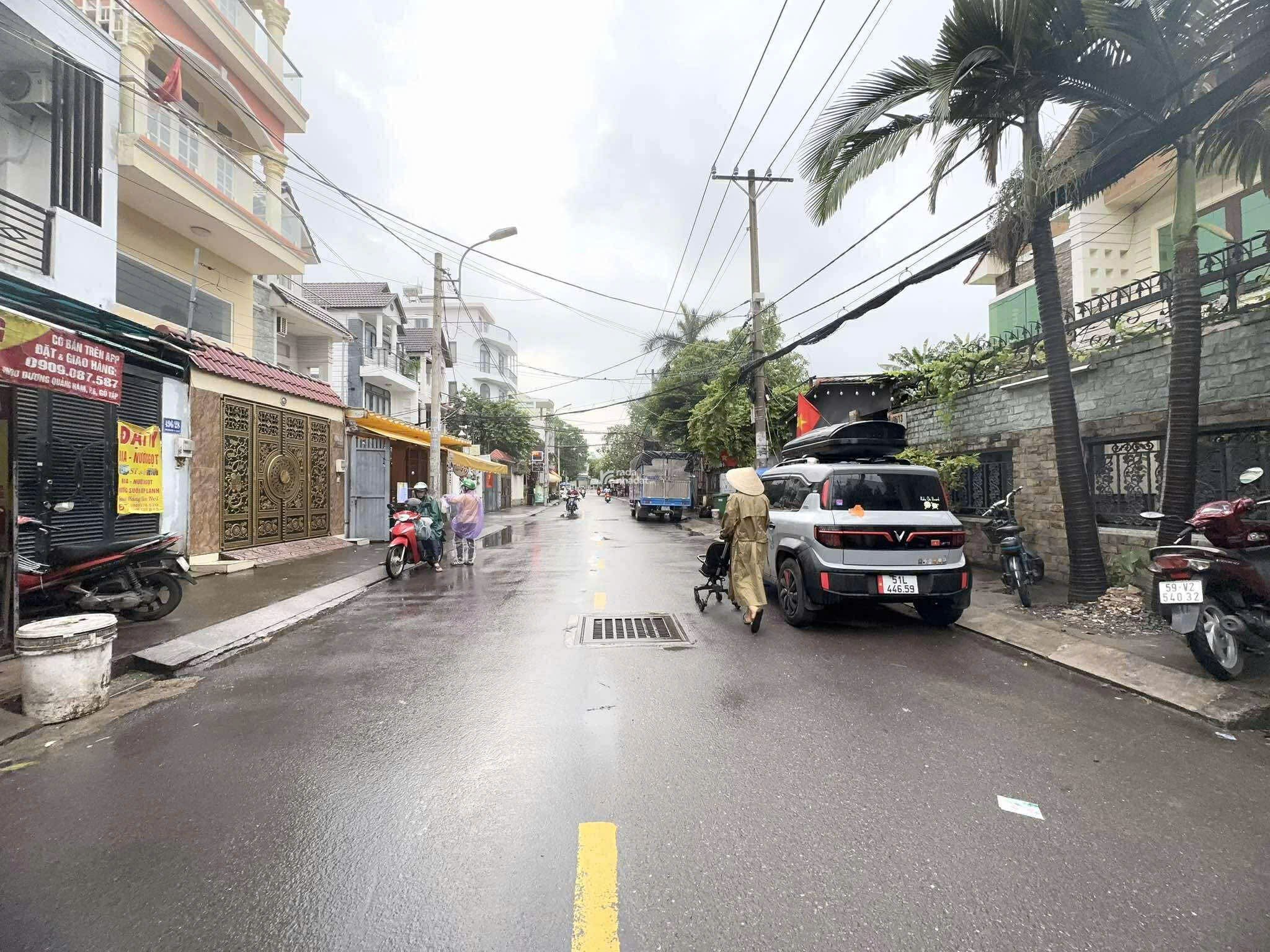 BÁN GẤP NHÀ 5 TẦNG 70M2 -HẺM 10M DƯƠNG QUẢNG HÀM -KINH DOANH SIÊU ĐỈNH - GIÁ 11.9 TỶ