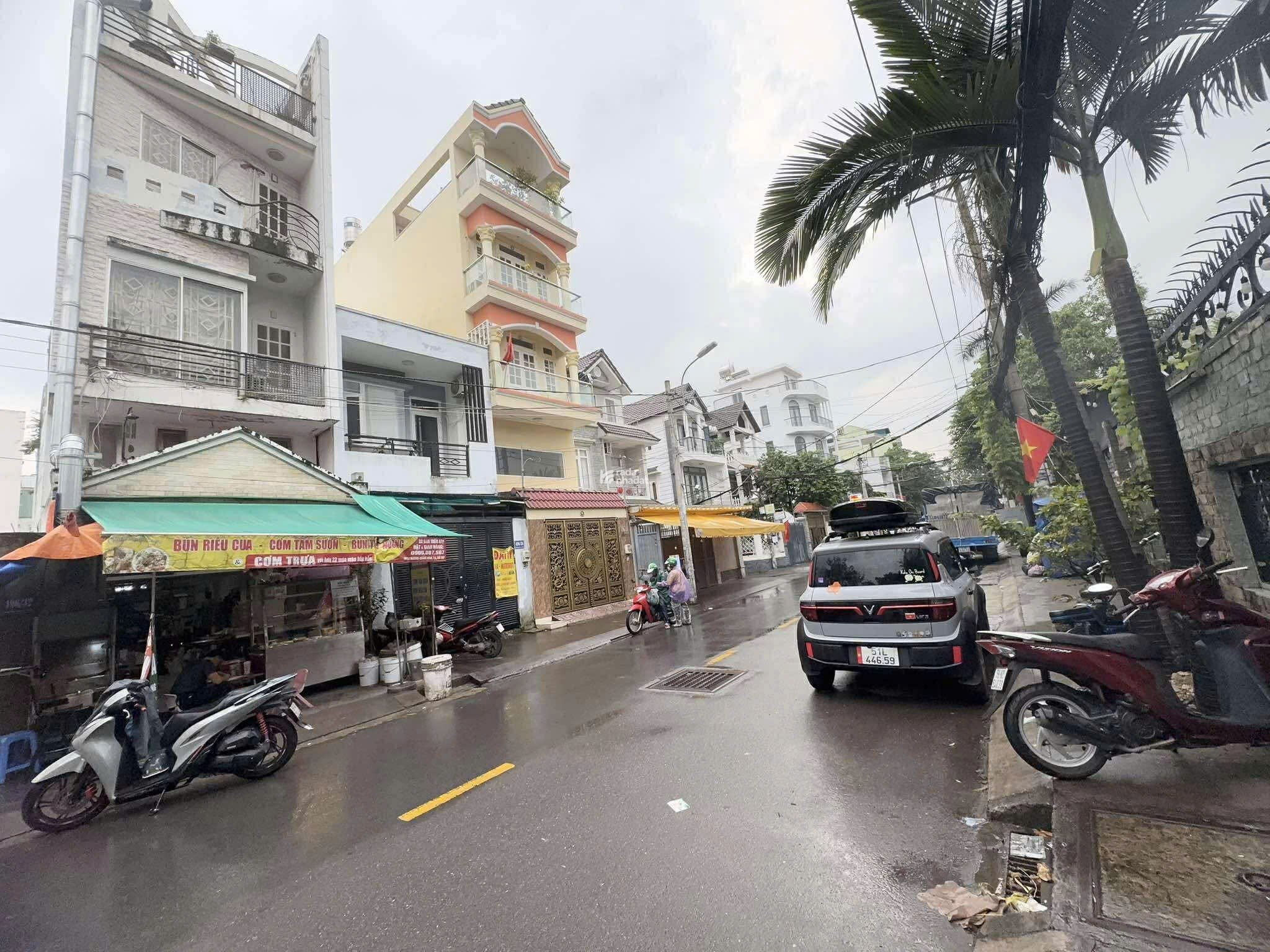 BÁN GẤP NHÀ 5 TẦNG 70M2 -HẺM 10M DƯƠNG QUẢNG HÀM -KINH DOANH SIÊU ĐỈNH - GIÁ 11.9 TỶ