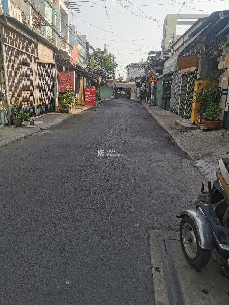 Bán nhà , 2 mặt tiền , dt 182 m2 , ngang 6m , khu chợ trung chánh , hóc môn , giá 11,5 tỷ