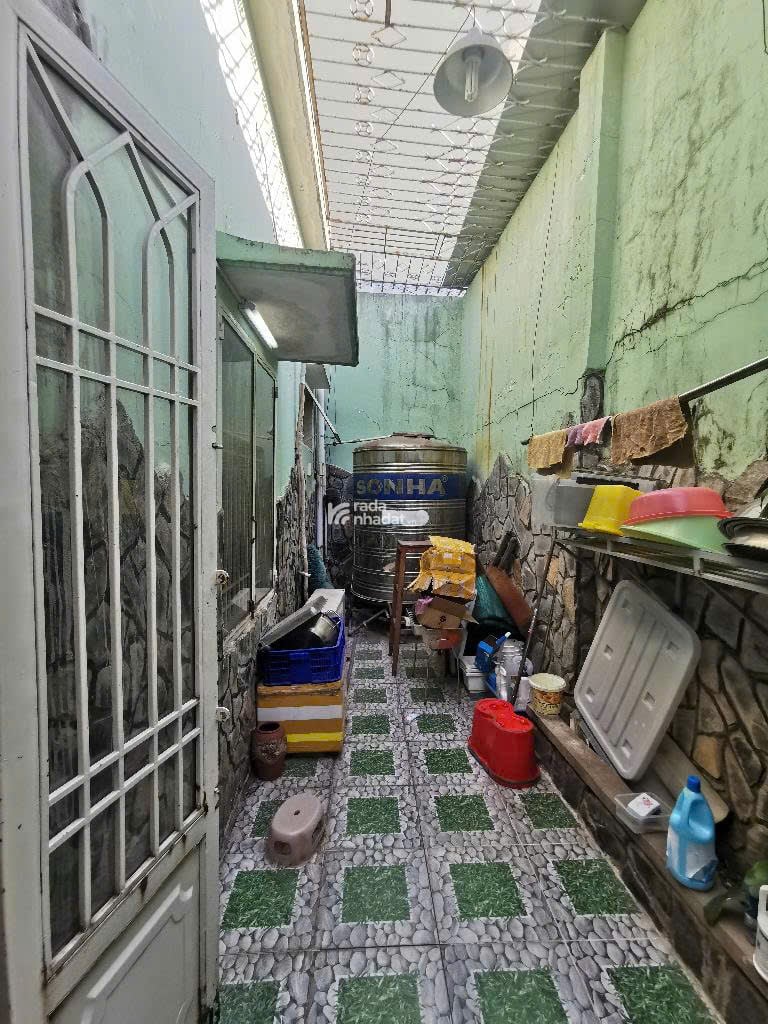 Bán nhà , 2 mặt tiền , dt 182 m2 , ngang 6m , khu chợ trung chánh , hóc môn , giá 11,5 tỷ
