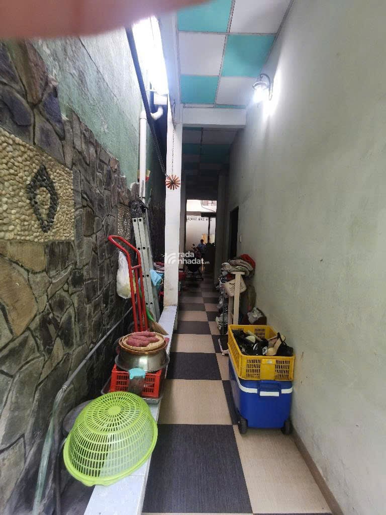 Bán nhà , 2 mặt tiền , dt 182 m2 , ngang 6m , khu chợ trung chánh , hóc môn , giá 11,5 tỷ