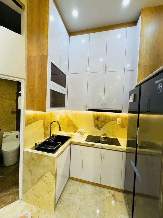 CĂN NHÀ CỰC KỲ ĐẸP DỌN VÀO Ở NGAY , NGAY ĐƯỜNG THĂNG LONG SÁT SÂN BAY TNS 