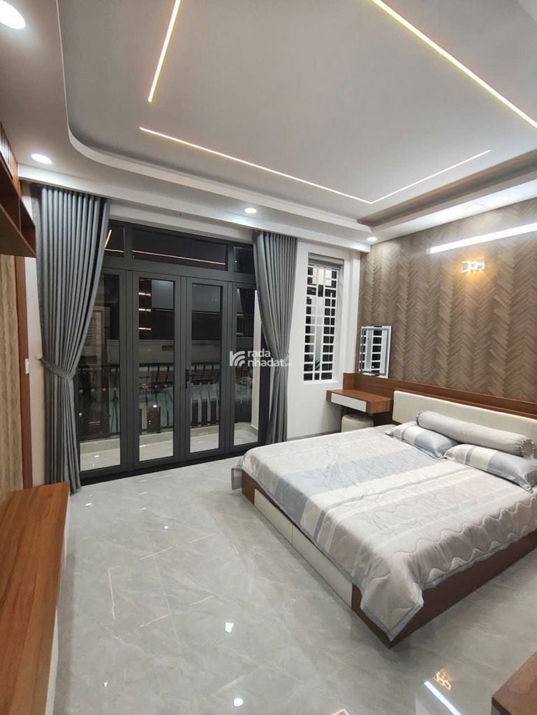 NHÀ MỚI ĐẸP - 5 TẦNG BTCT - THANG MÁY - GẦN SÁT MẶT TIỀN - THIÊT KẾ HIỆN ĐẠI - NỘI THẤT CAO CẤP.