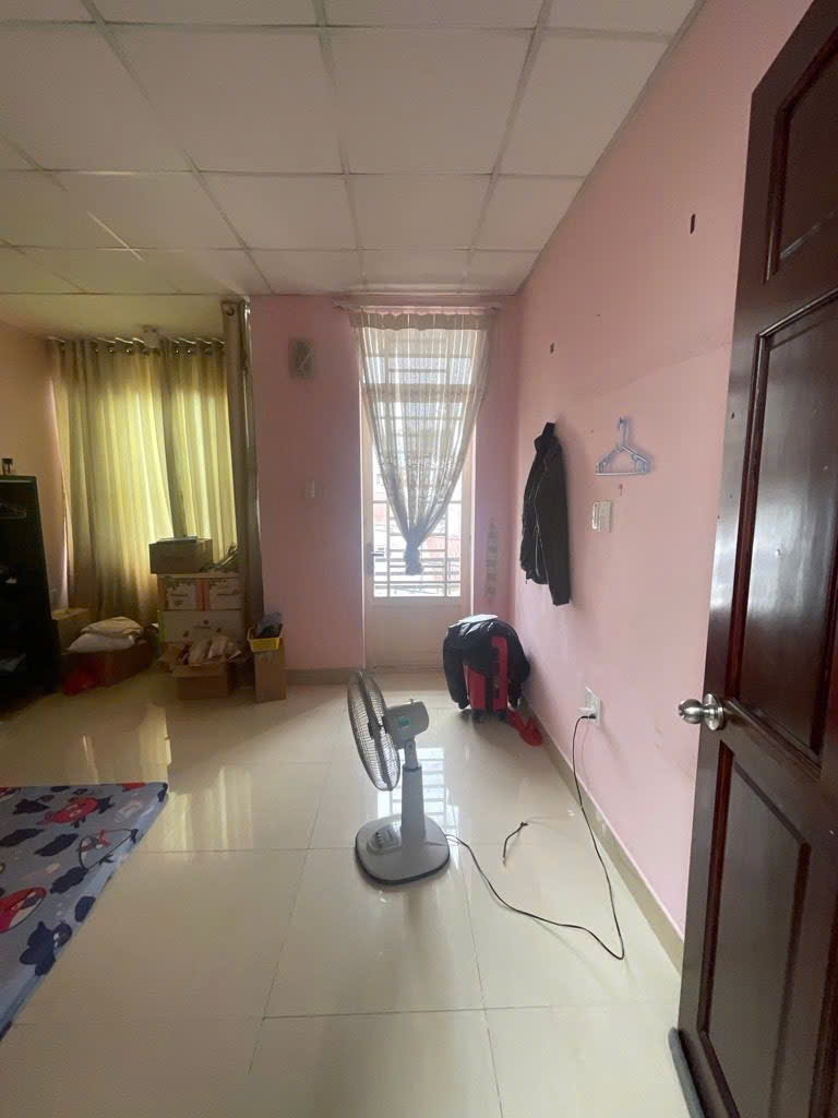 BÁN NHÀ ĐƯỜNG LẠC LONG QUÂN,QUẬN 11 (4m x 12m x 3 TẦNG) 6,9 TỶ TL