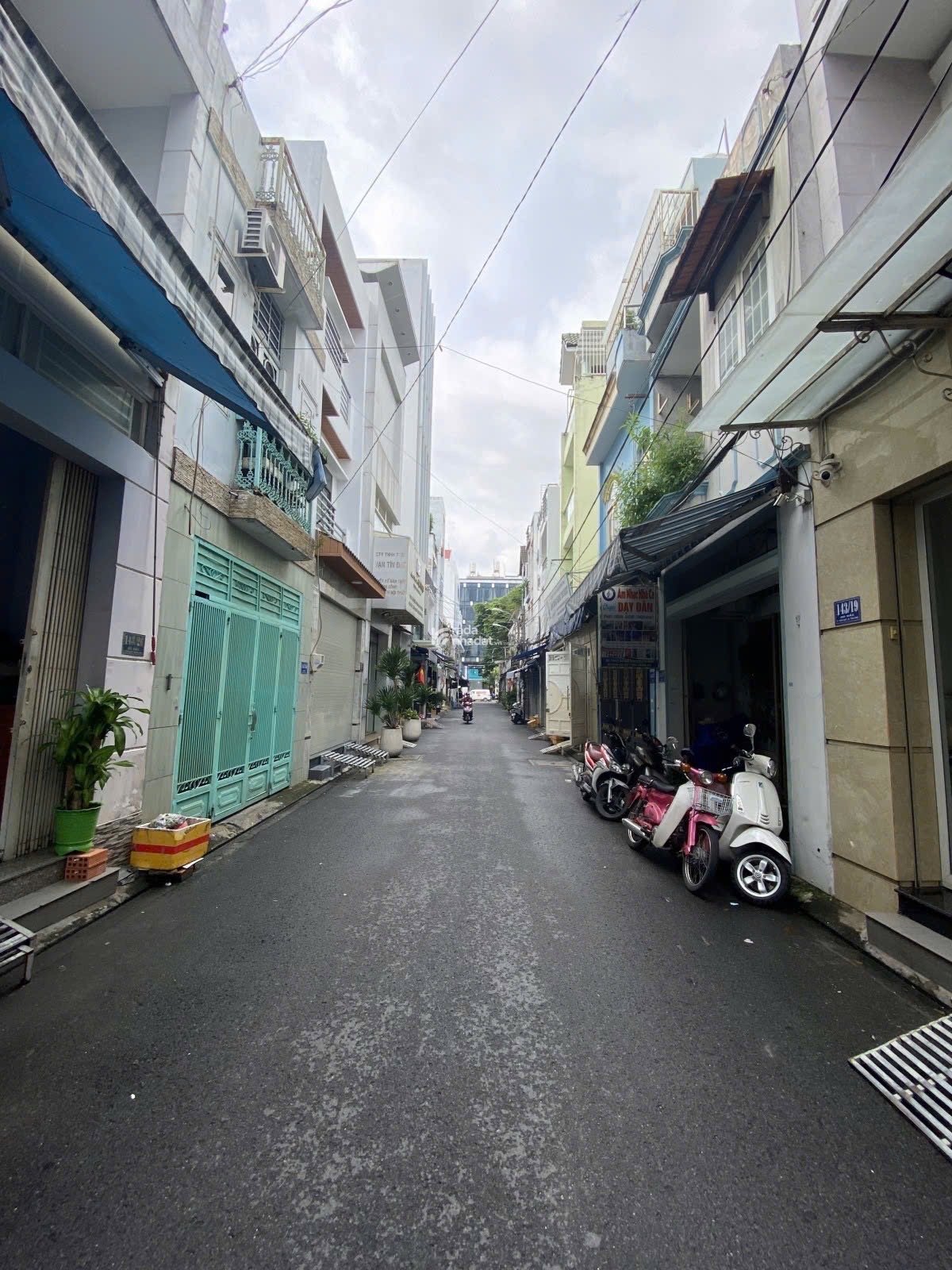 Hẻm xe hơi tới nhà Gò Dầu Sát Aeon Mall