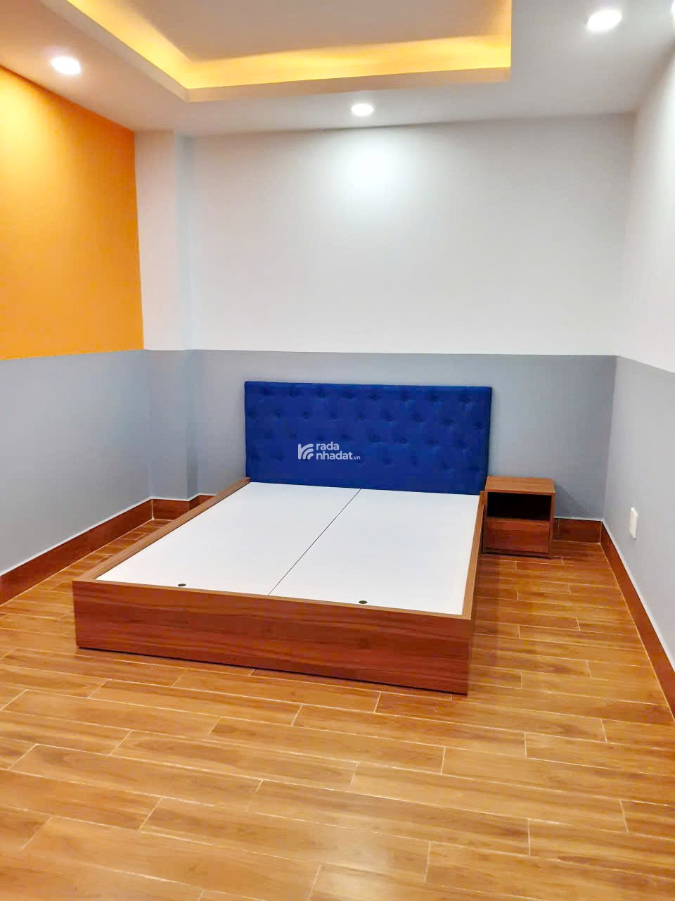 Bán CHDV 2 lầu gần mặt tiền đường Dương Bá Trạc P.2 Quận 8