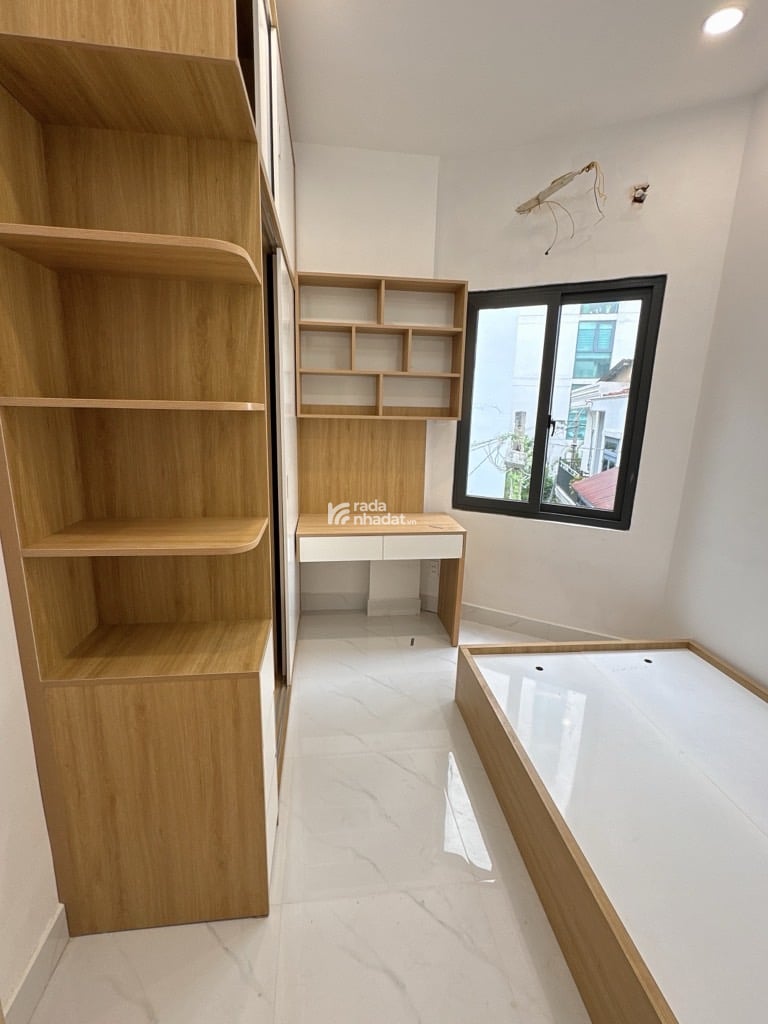 HẺM XE HƠI SÁT NHÀ, HOÀNG DIỆU, PHÚ NHUẬN, 51M2 CÓ KC Ở NGAY. GIẢM 350TR CHỈ 8T TL 