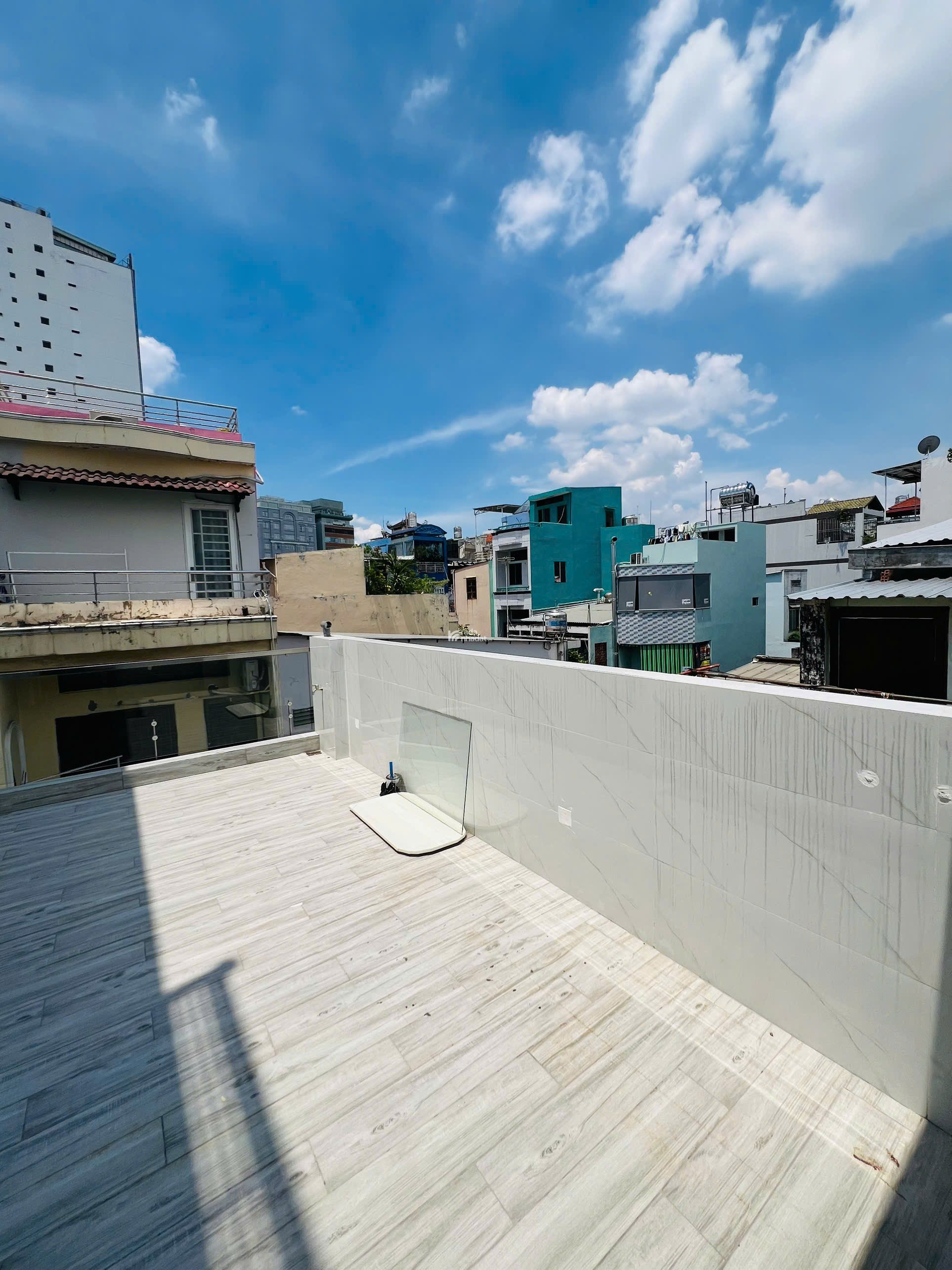 BÁN NHÀ ĐẸP NGAY ĐƯỜNG CỘNG HÒA QUẬN TÂN BÌNH - DT 4 X 16M - GIÁ SIÊU TỐT CHỈ 13,9 TỶ