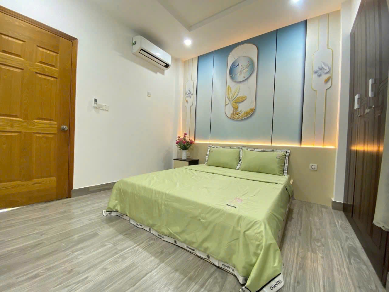 Cần tiền bán gấp nhà đường Bùi Quang Là, Gò Vấp, 56m2, hẻm xe hơi thông, SHR giá 3 tỷ 210 TL