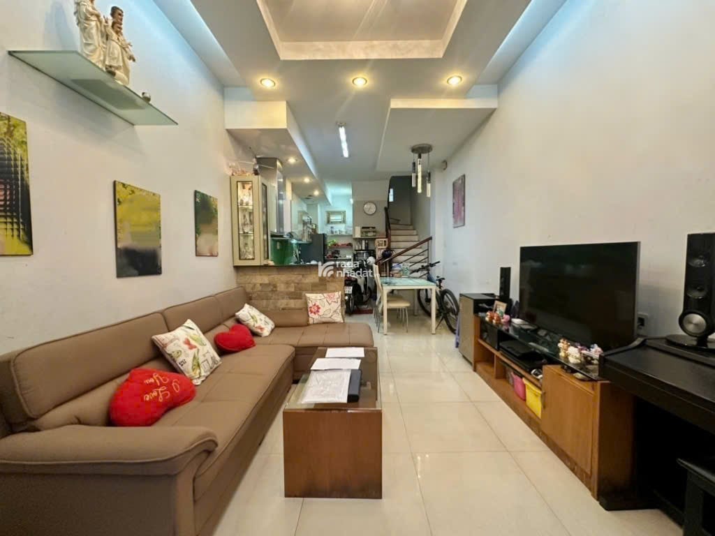 Nhà Nguyễn Đình Chiểu - QUẬN 3 - 3.5x11 m vuông vức - 4 Tầng - 8.3 tỷ